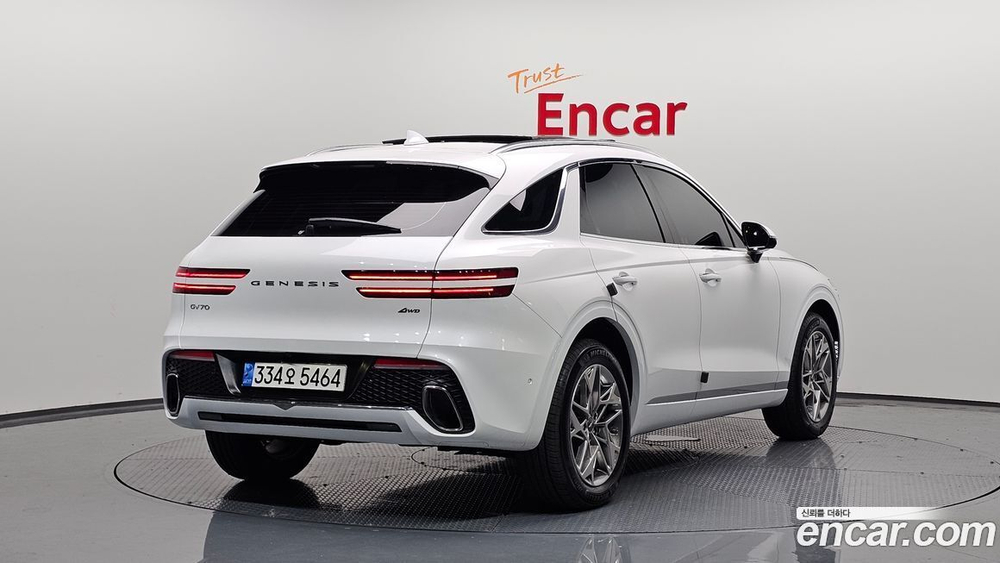 Genesis GV70 2.5T Бензин AWD (11.2022)