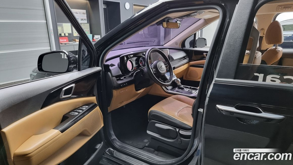 Kia Carnival (Sedona) 4 Generation 9-и местный Prestige (12.2020)