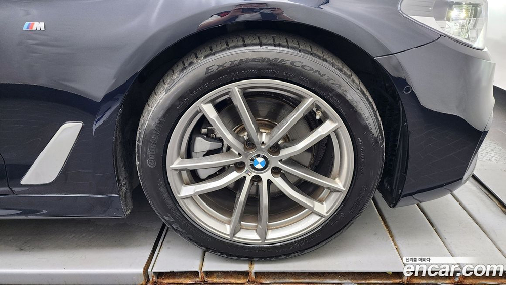 BMW 5 Series (G30) 520d xDrive M Sports Plus (12.2019)