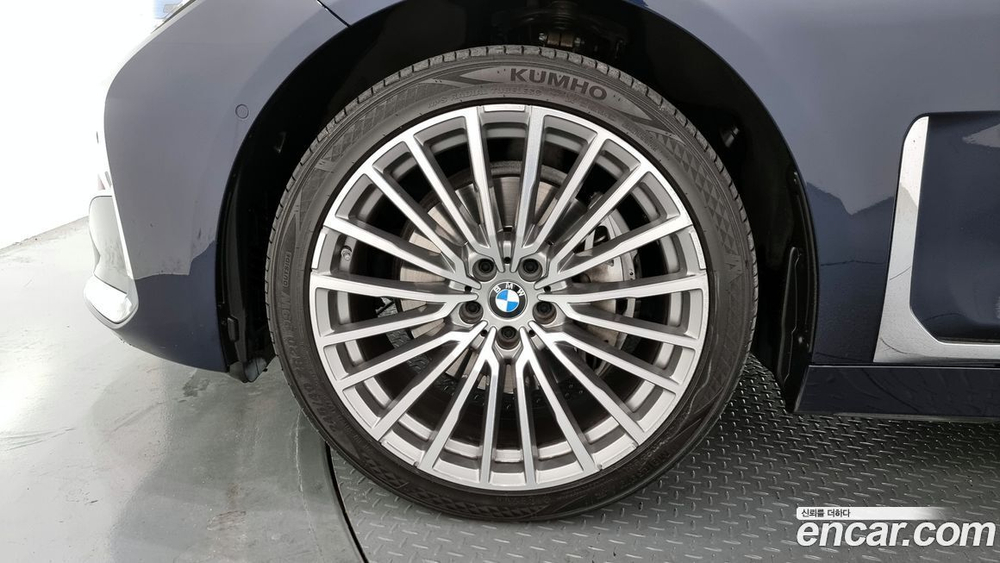 BMW 7 Series (G11) 740Li xDrive Design Pure Excellence (05.2020)