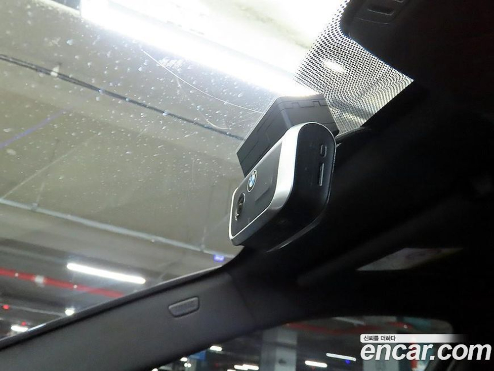 BMW 5 Series (G30) 520i M Sports (05.2021)