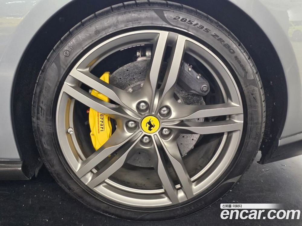 Ferrari Portofino 3.9 V8 (08.2020)