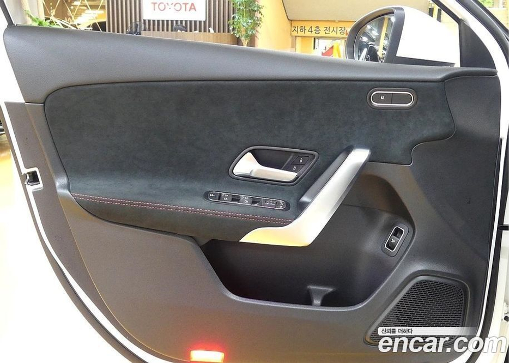 Mercedes-Benz A-Class W177 A250 4MATIC Sedan (08.2022)