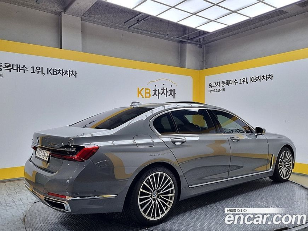 BMW 7 Series (G11) 740Ld xDrive Design Pure Excellence (06.2020)