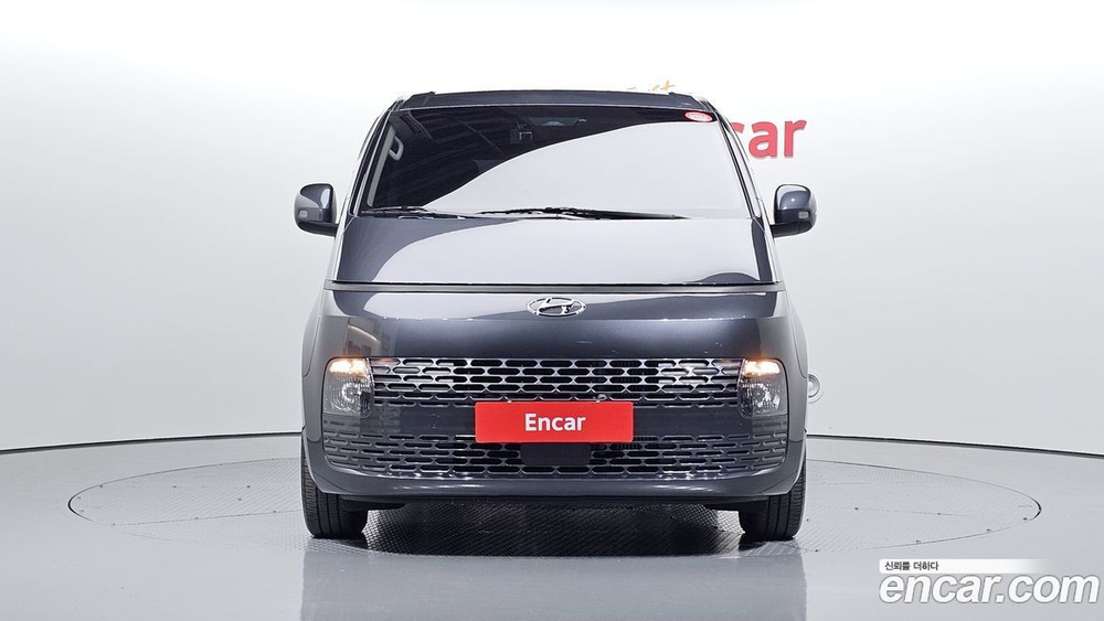 Hyundai Staria Cargo 3-х местный (07.2022)