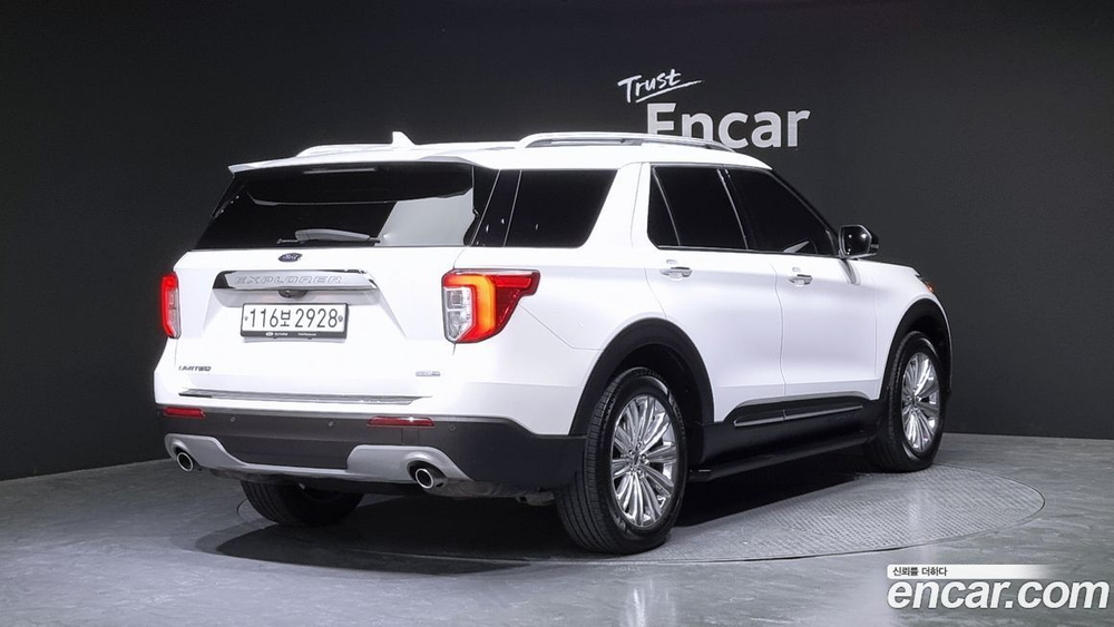 Ford Explorer 6 Generation 2.3 Limited 4WD (01.2020)