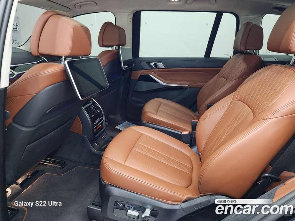 BMW X7 (G07) M50i 6-и местный (05.2022)