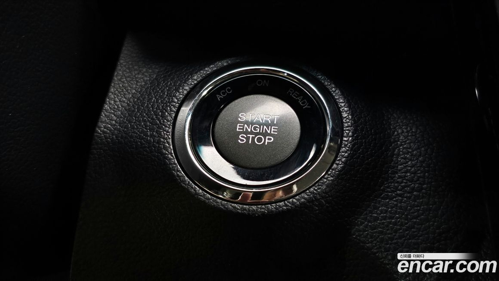 KG Mobility (Ssangyong) Very New Tivoli Дизель 1.6 2WD (10.2019)