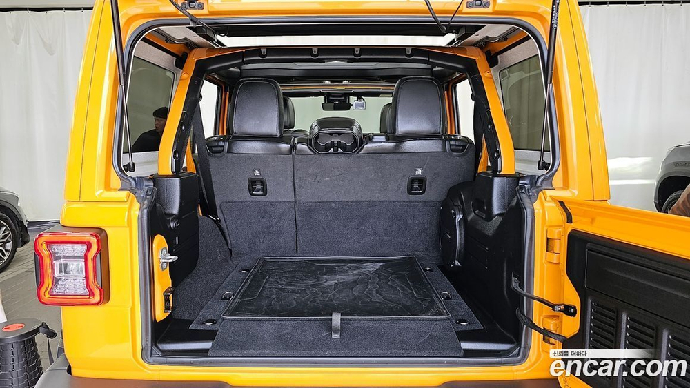 Jeep Wrangler (JL) 2.0 Rubicon Power Top 4 двери 나초에디션 (07.2021)