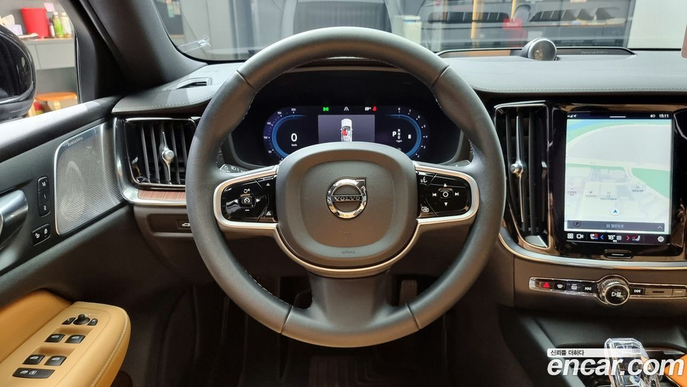 Volvo S60 3 Generation B5 Ultimate Bright (12.2022)