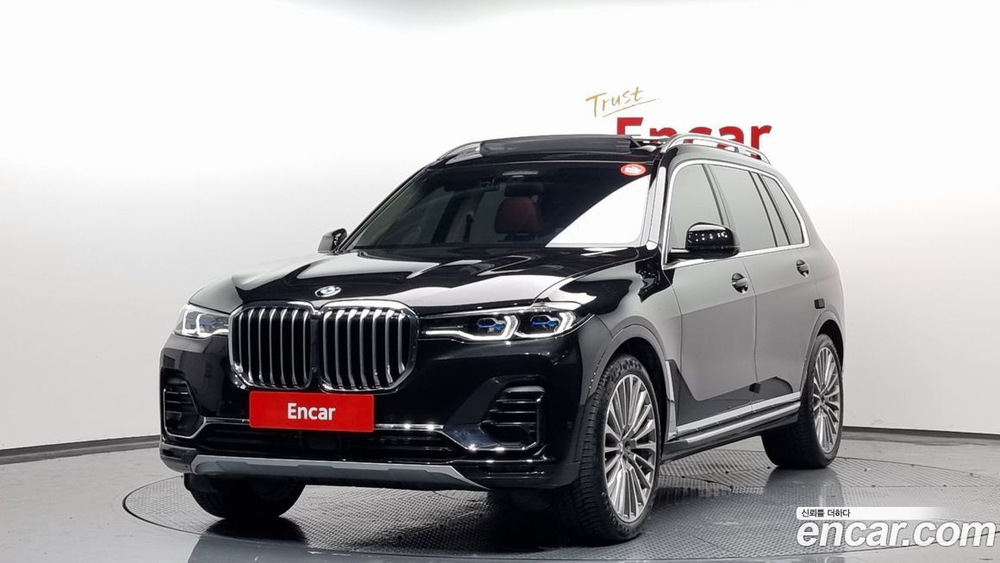 BMW X7 (G07) xDrive 40i Design Pure Excellence 6-и местный (09.2022)