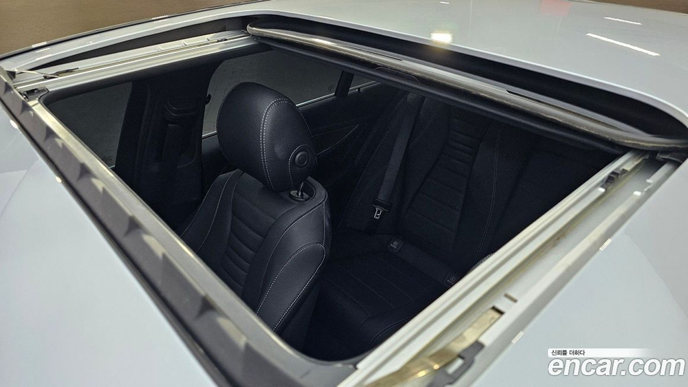 Mercedes-Benz E-Class W213 E250 Exclusive (04.2022)