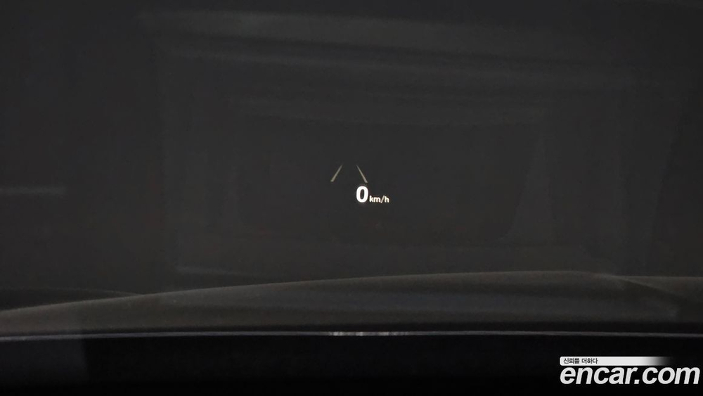 Genesis G90 5.0 AWD (01.2020)