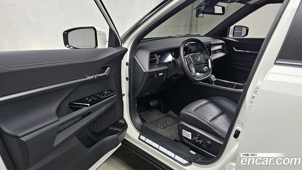 KG Mobility (Ssangyong) Torres Бензин 1.5 4WD (10.2023)
