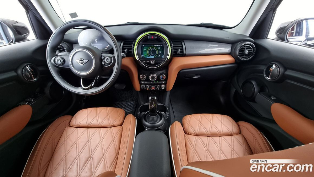 Mini Cooper 5 дверей Basic (01.2021)