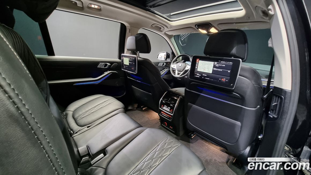 BMW X7 (G07) xDrive 40i Design Pure Excellence 7-и местный (03.2021)