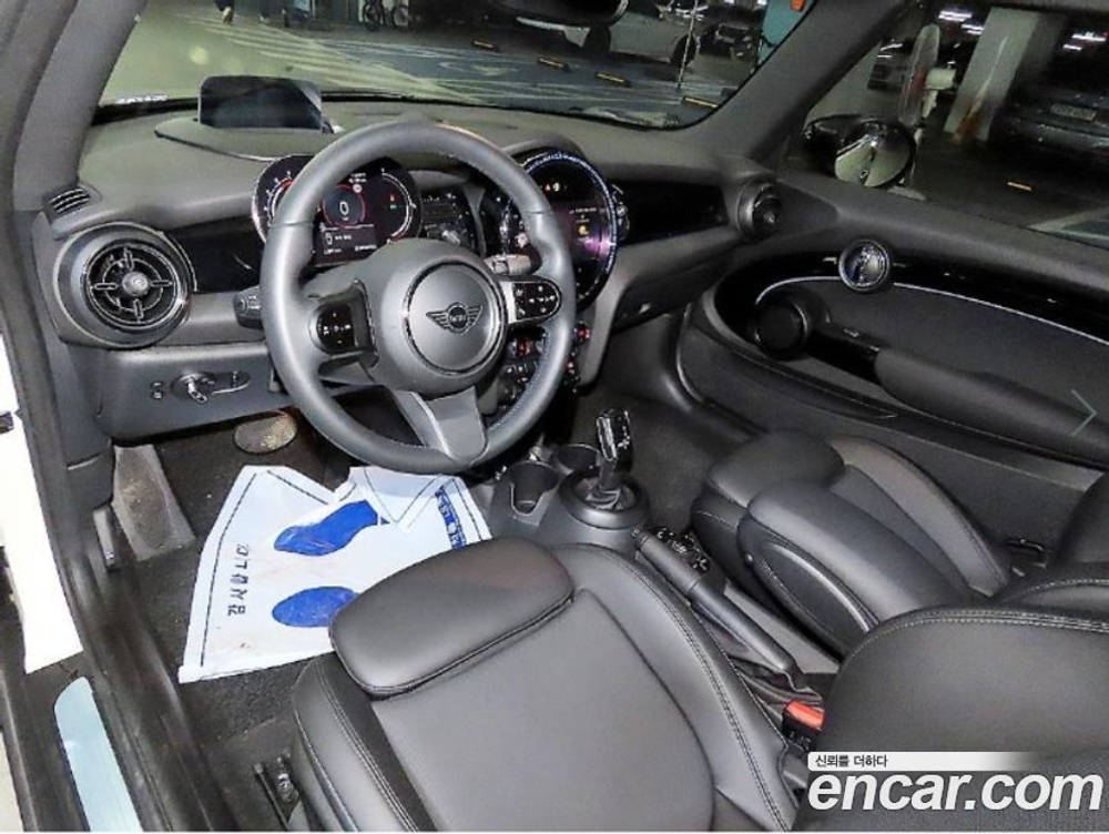Mini Cooper Convertible Classic (09.2021)