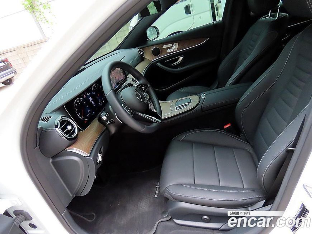 Mercedes-Benz E-Class W213 E250 Exclusive (08.2021)