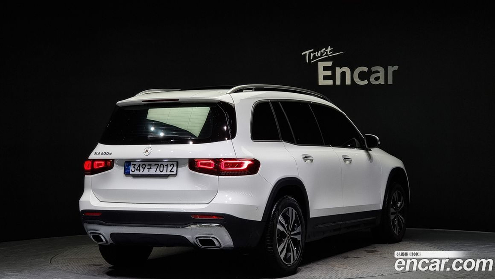 Mercedes-Benz GLB-Class X247 GLB200 d (05.2023)