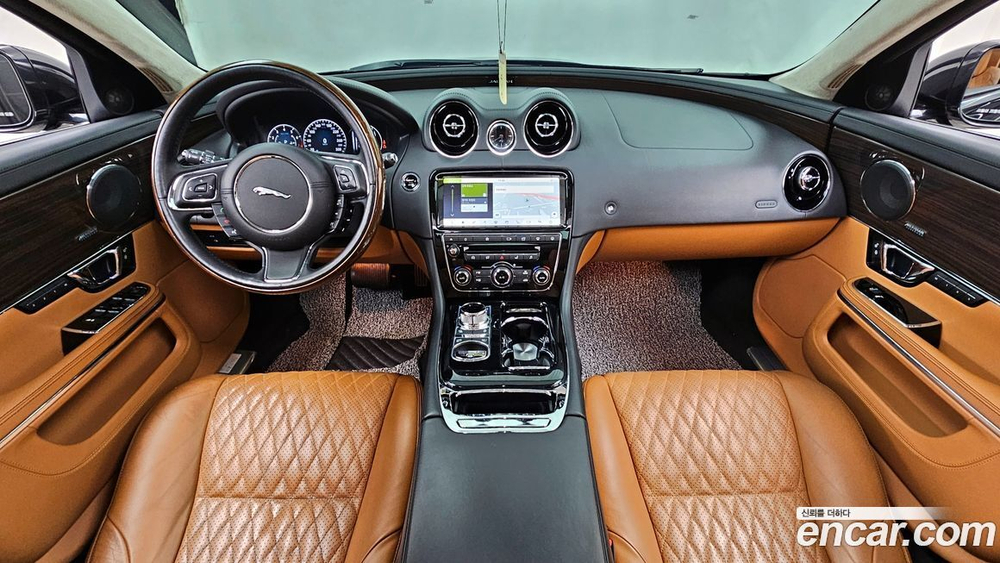Jaguar All New XJ 3.0 SC AWD Portfolio LWB (08.2019)