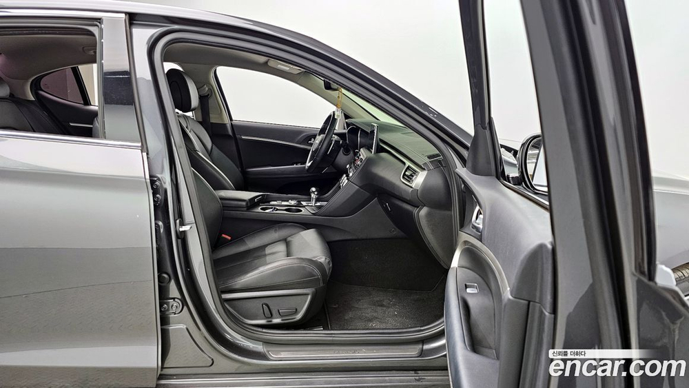 Genesis G70 2.0T (12.2019)