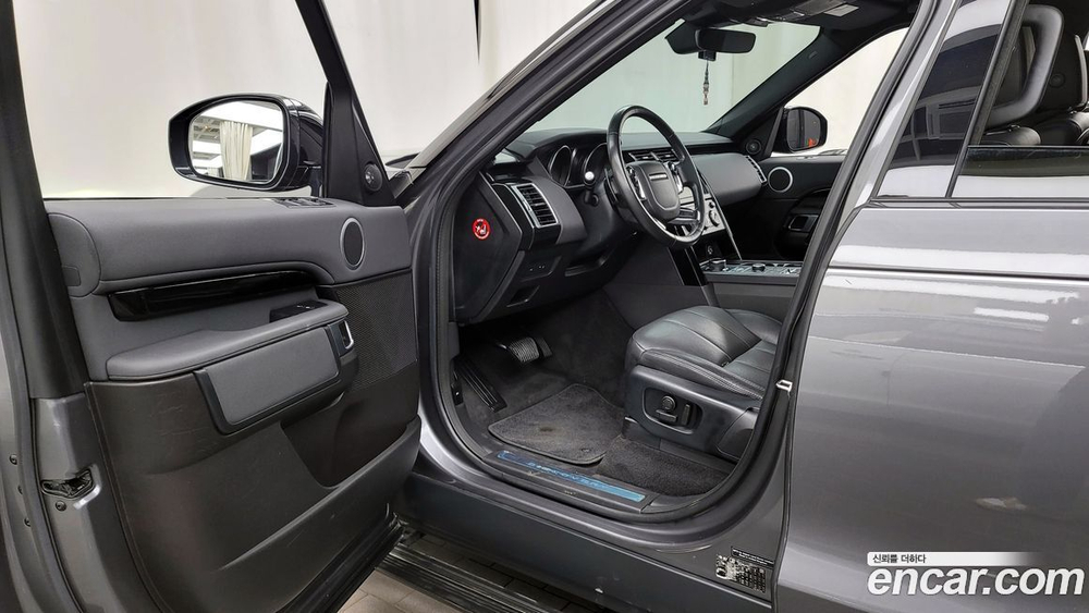 Land Rover Discovery 5 3.0 SD6 SE (12.2019)