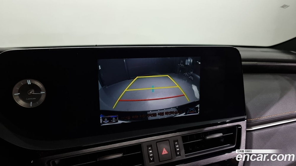 Lexus ES300h 7 Generation Luxury Plus (06.2022)