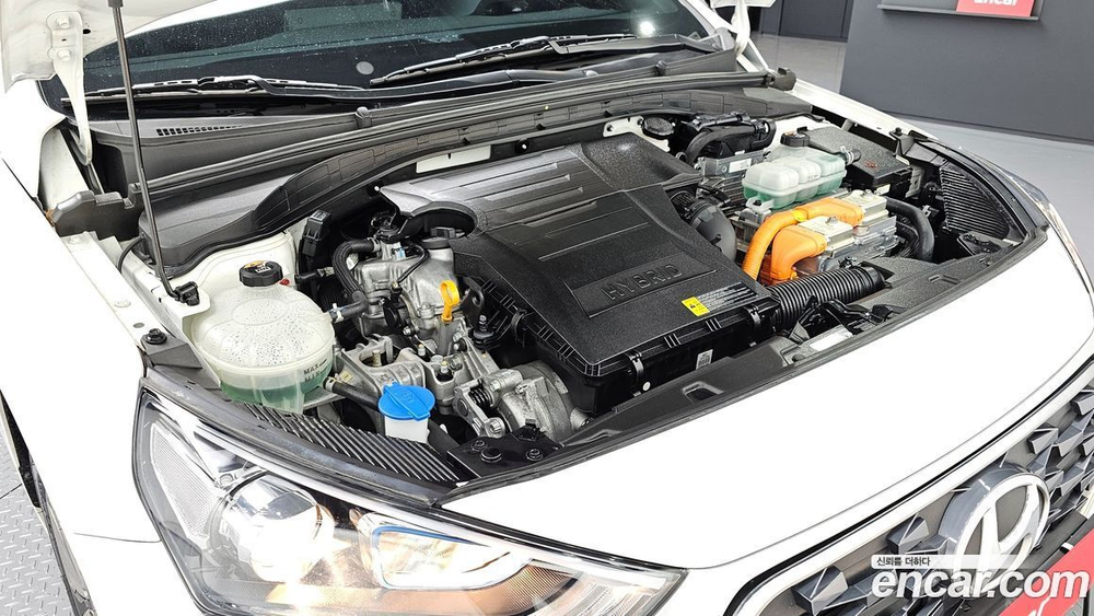 Hyundai The New Ionic Hybrid 1.6 HEV (10.2020)