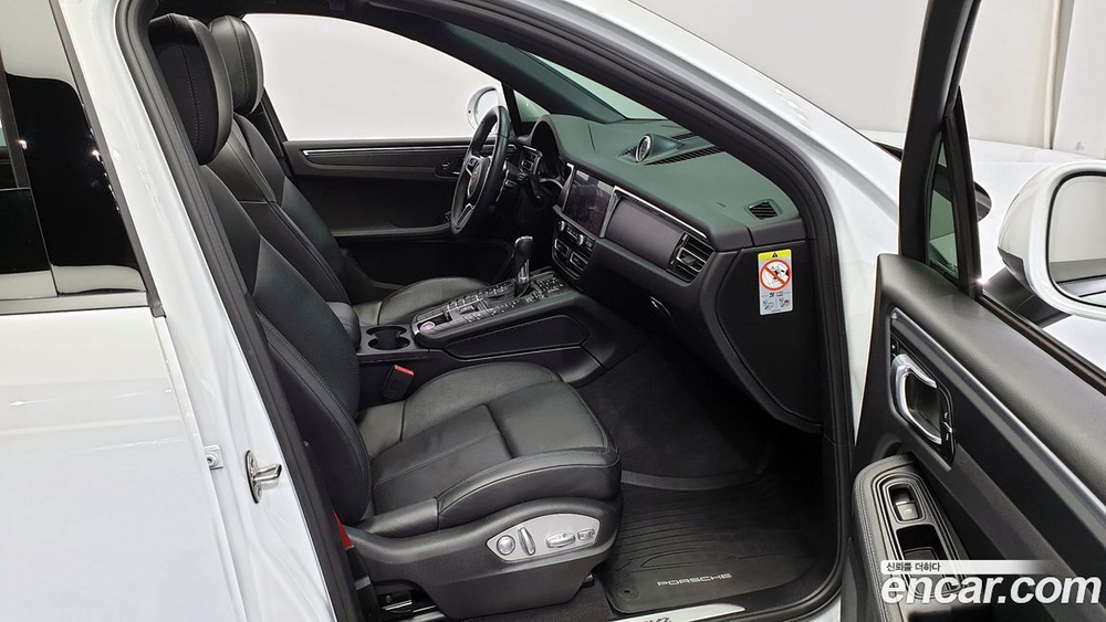 Porsche Macan 2.0 (12.2019)