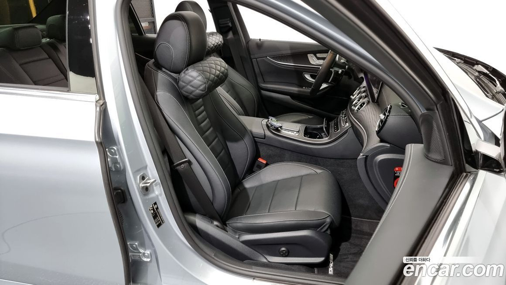 Mercedes-Benz E-Class W213 E220d 4MATIC AMG Line (04.2022)