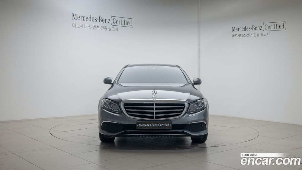 Mercedes-Benz E-Class W213 E220d Exclusive (08.2019)
