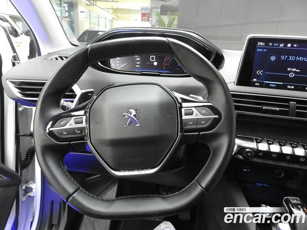 Peugeot 3008 2 Generation 1.6 BlueHDi 알뤼르 (05.2020)