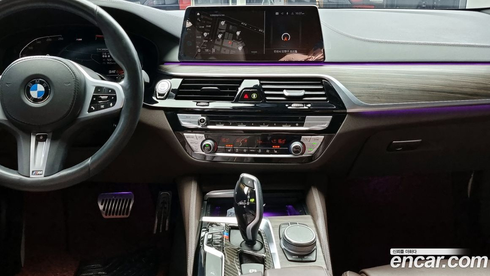BMW 5 Series (G30) 520i M Sports (08.2020)