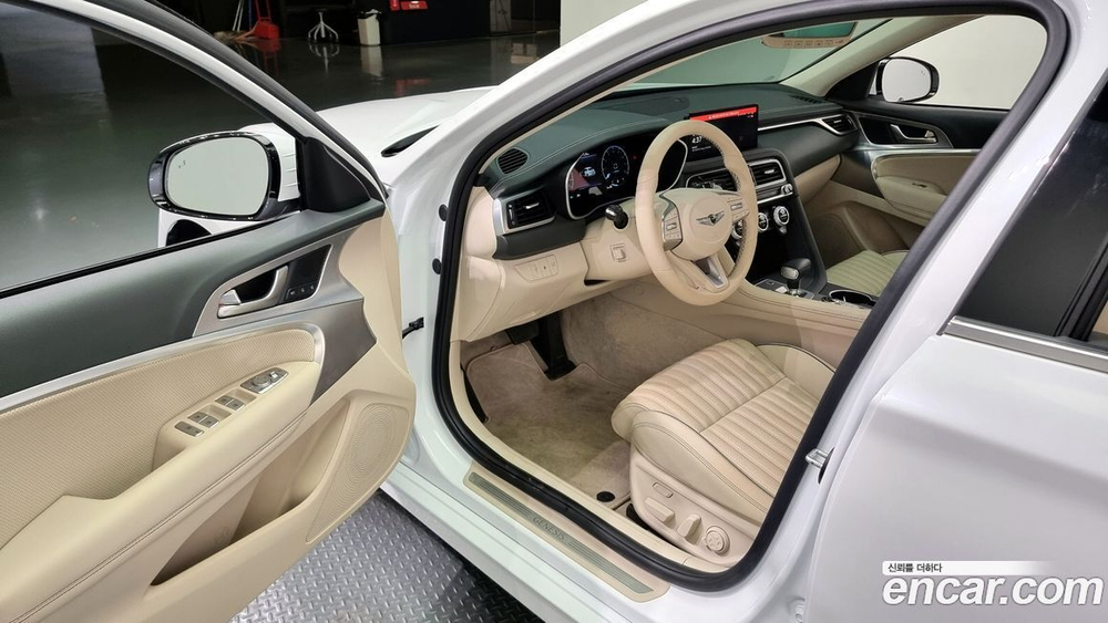 Genesis The New G70 Бензин 2.0T 2WD (07.2021)