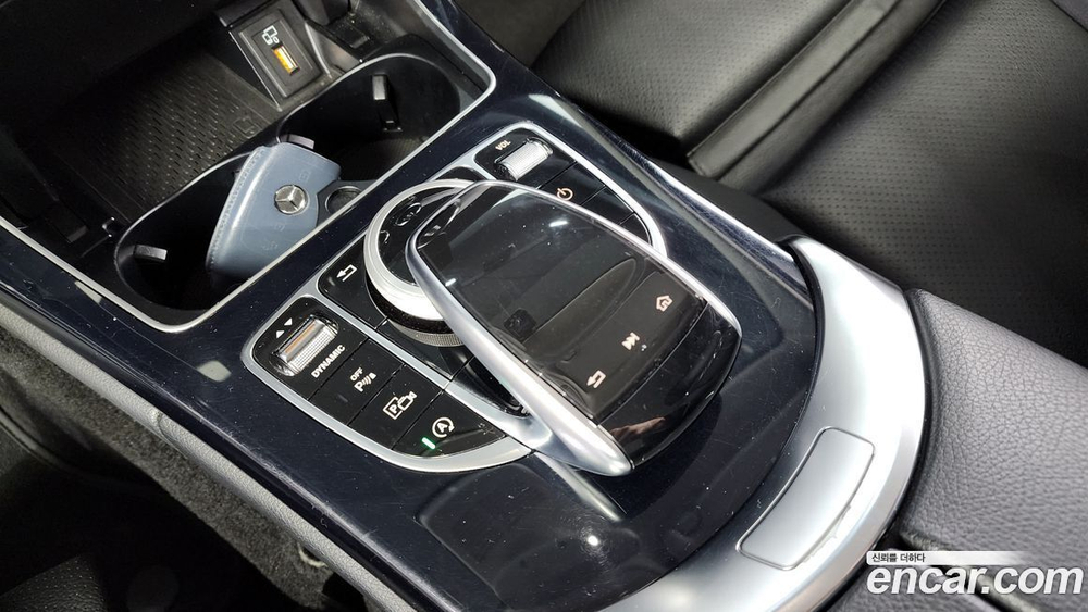 Mercedes-Benz C-Class W205 C200 (10.2019)