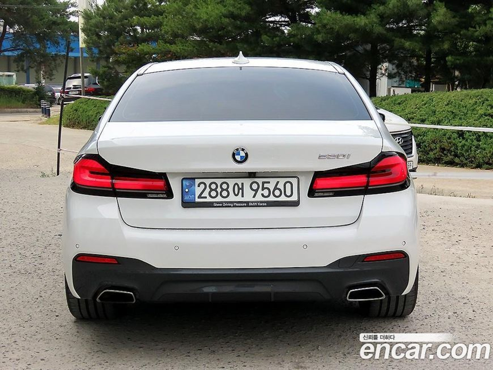 BMW 5 Series (G30) 520i M Sports (12.2020)