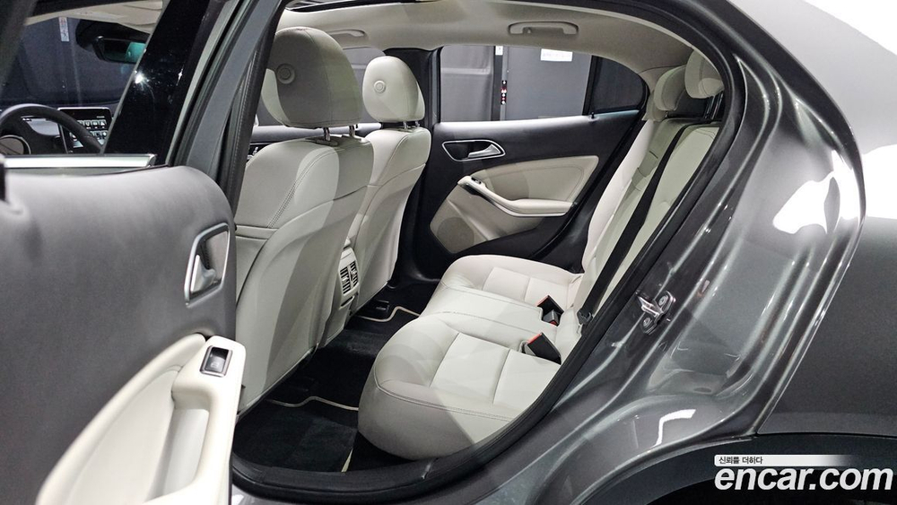 Mercedes-Benz GLA-Class X156 GLA220 Premium (09.2019)