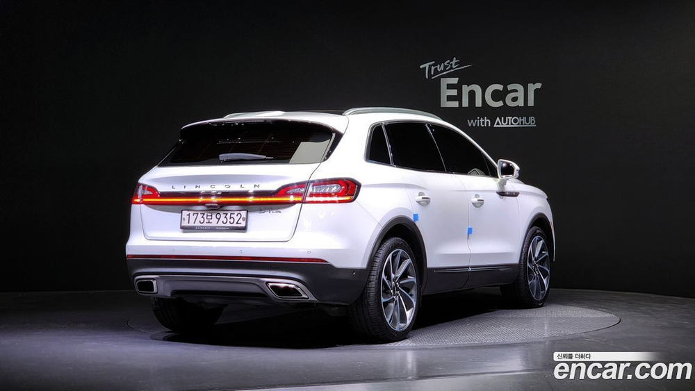 Lincoln Nautilus 2.7 202A AWD (12.2020)
