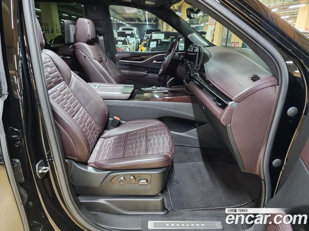 Cadillac Escalade 5 Generation 6.2 ESV (03.2022)