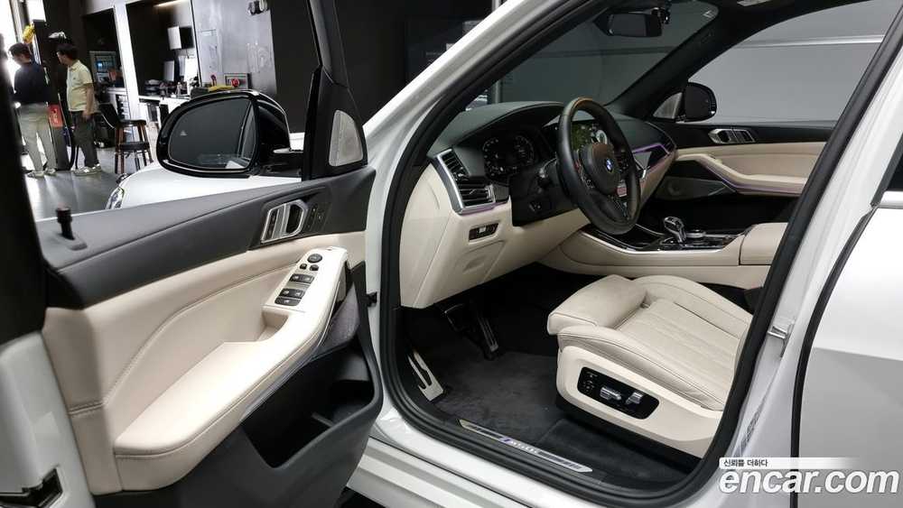BMW X5 (G05) M50i (07.2022)