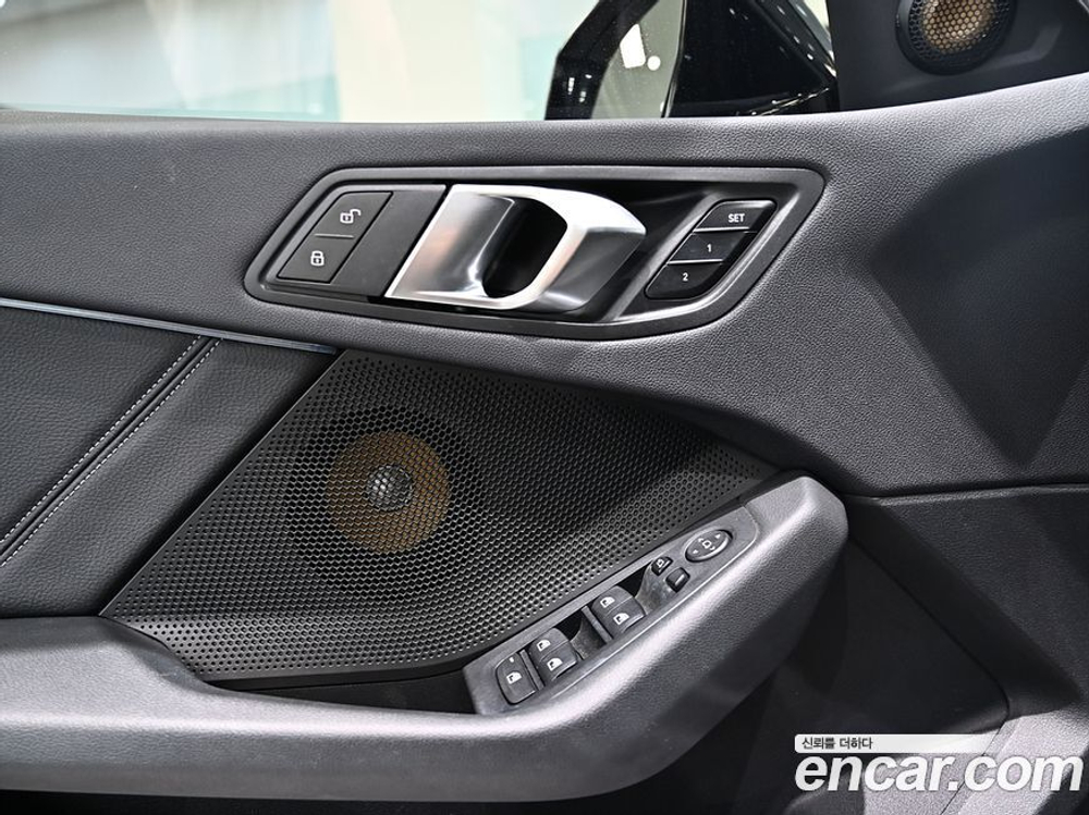 BMW 1 Series (F40) 118d Joy First Editions (06.2020)
