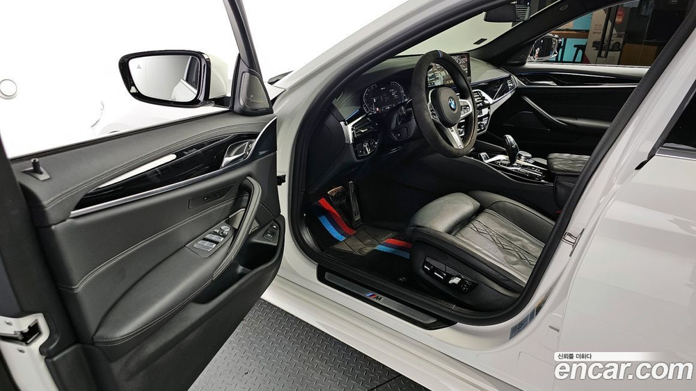 BMW 5 Series (G30) 530e M Sports (06.2021)