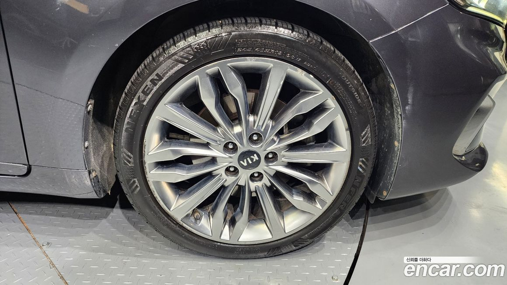 Kia K7 (Cadenza) Premier 2.5 GDI Noblesse (08.2019)