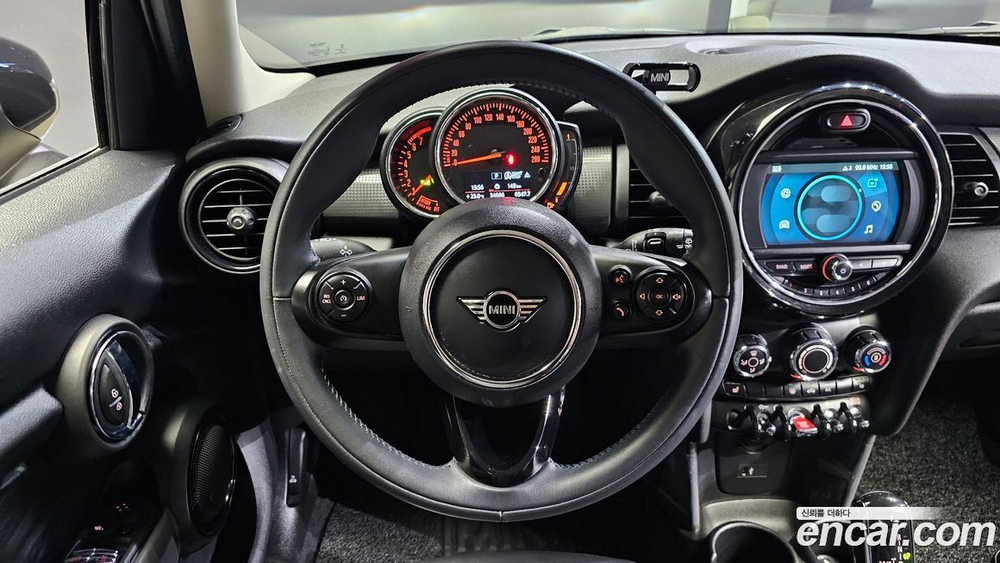 Mini Cooper 5 дверей Basic (08.2020)