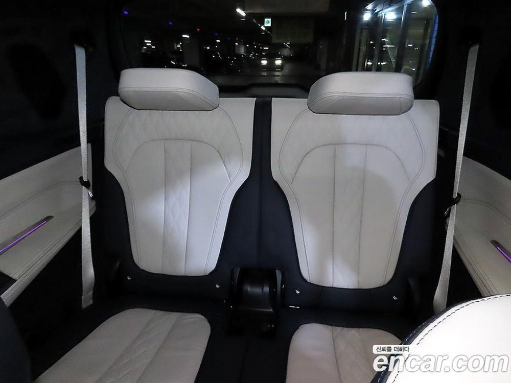 BMW X7 (G07) M50i 6-и местный (04.2021)