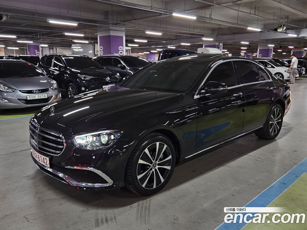 Mercedes-Benz E-Class W213 E300e 4MATIC Exclusive (05.2021)