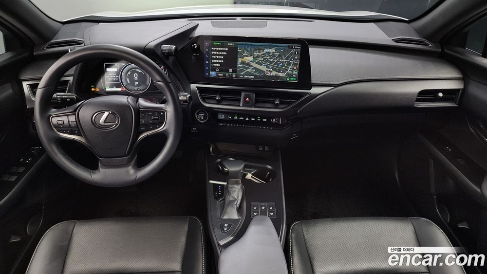 Lexus UX250h 2.0 2WD (09.2023)