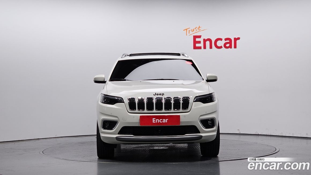 Jeep Cherokee (KL) 2.2 Дизель Overland 4WD (11.2019)