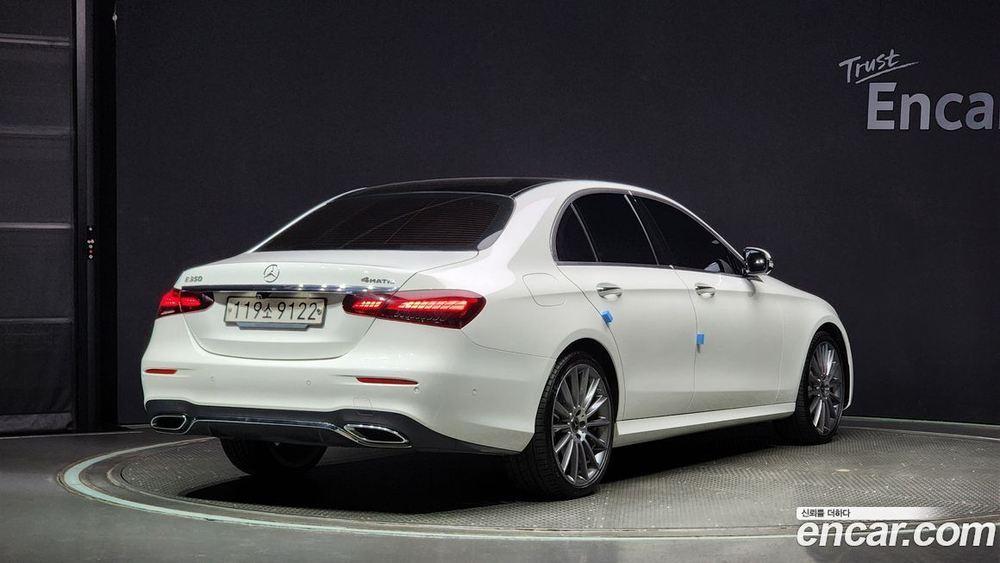 Mercedes-Benz E-Class W213 E300e 4MATIC Exclusive (04.2021)