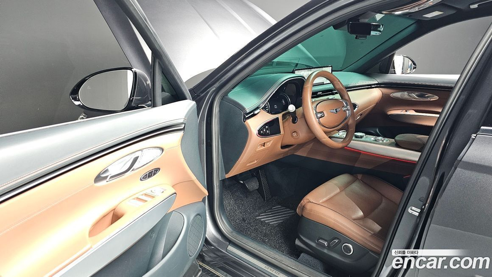 Genesis GV70 2.5T Бензин AWD (04.2021)